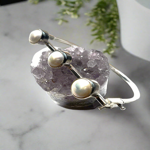 Pearl U Shape Open Bangle Bracelet