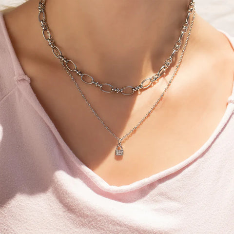 Circle Charm Chain Necklace