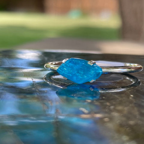 Neon Apatite Stackable Ring