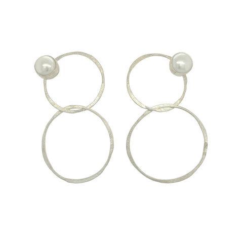 Polished Two Circles Pearl Earrings